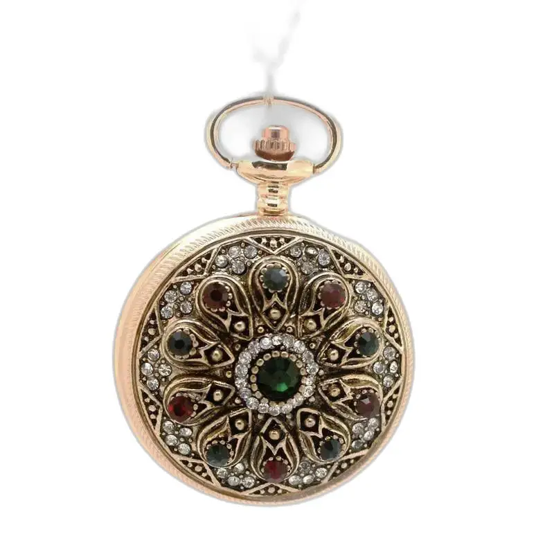 Halskjedeklokke utsmykket med diamanter og edelstener med elegant kvartsmekanisme