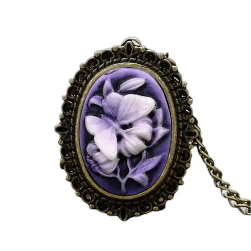 Oval Cameo anheng på elegant Orchid Butterfly Halskjede Klokke for kvinner