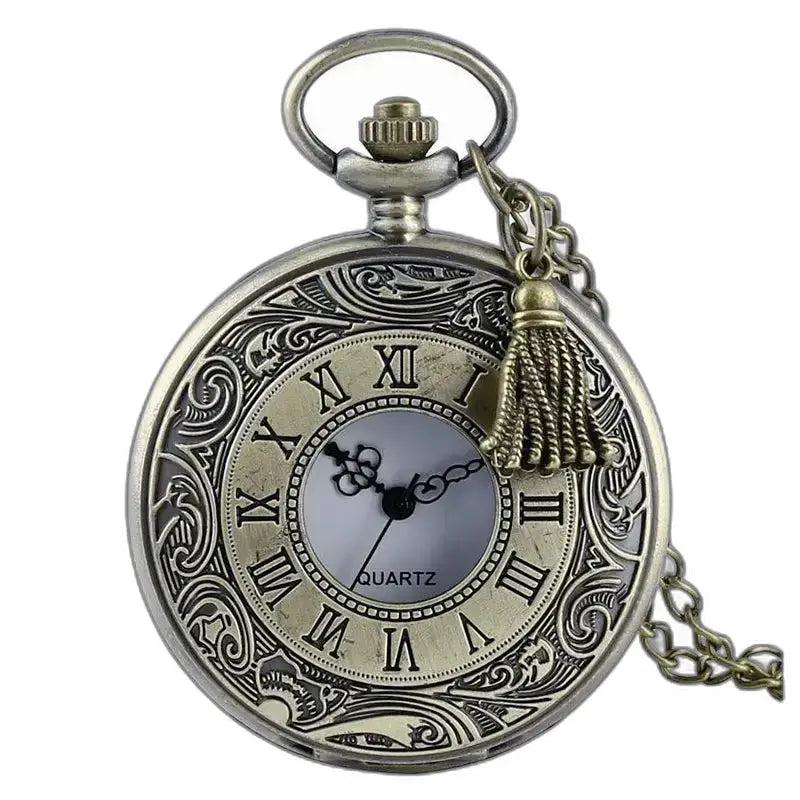 Old Women's Silver Heart Pendant Watch, elegant gammel anhengsklokke
